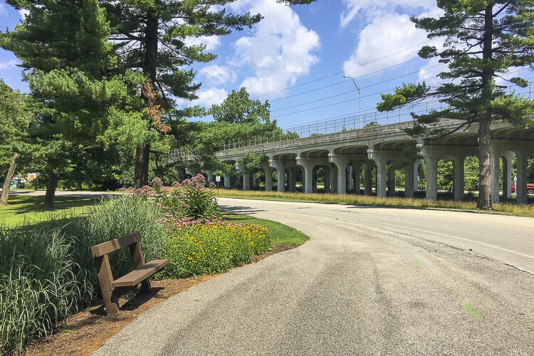 万能步道，加菲尔德公园保留区。