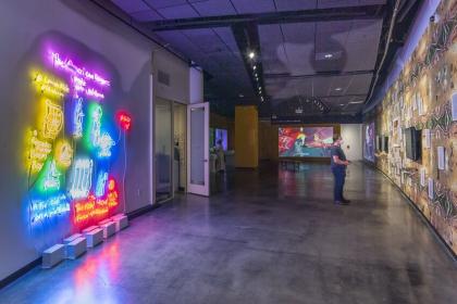CIA的Reinberger画廊包括Jacolby Satterwhite的物化欲望7 -黎明，一个沉浸式虚拟现实街机。