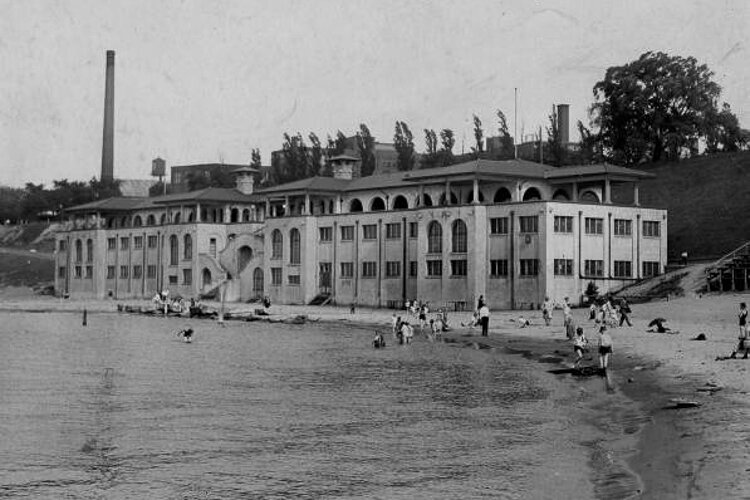 滨水公园澡堂，1927年