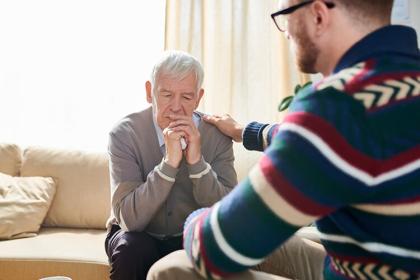 社会孤立一直是老年人面临的挑战，大流行使人们更加关注老年人的心理健康挑战。